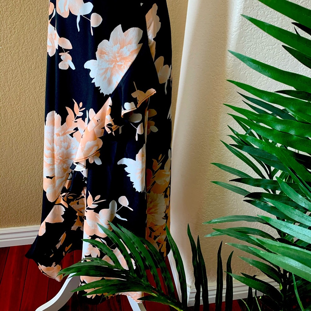 Calvin Klein floral ruffle skirt size 4